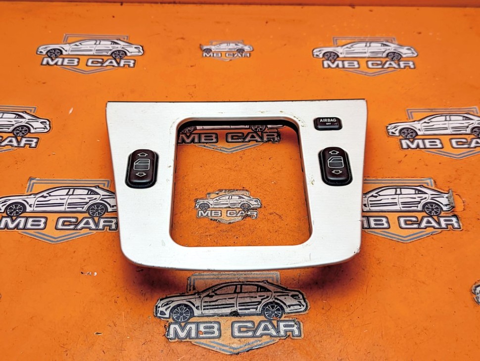 Накладка кулисы МКПП MERCEDES-BENZ SLK-класс R170 рестайлинг (2000 - 2004) фото 1 &mdash; Разборка Мерседес