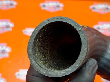 Патрубок интеркулера MERCEDES-BENZ Vito W638 (1996 - 2003) — Разборка Мерседес