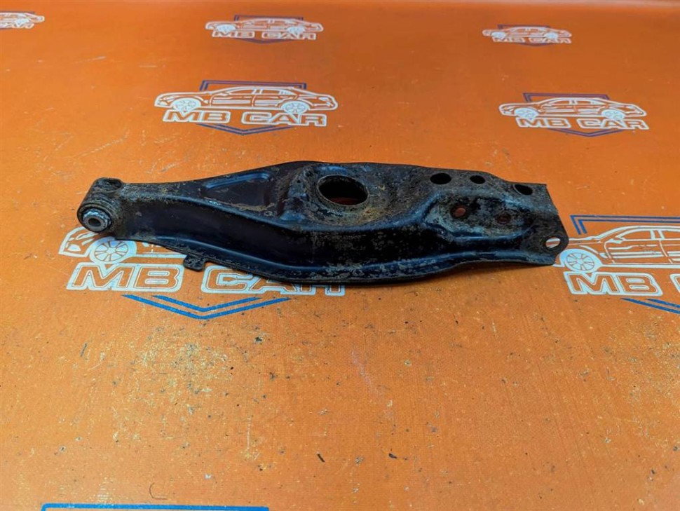 Рычаг задней стойки (лодка) MERCEDES-BENZ C-класс W203/S203/CL203 (2000 - 2004) фото 1 — Разборка Мерседес