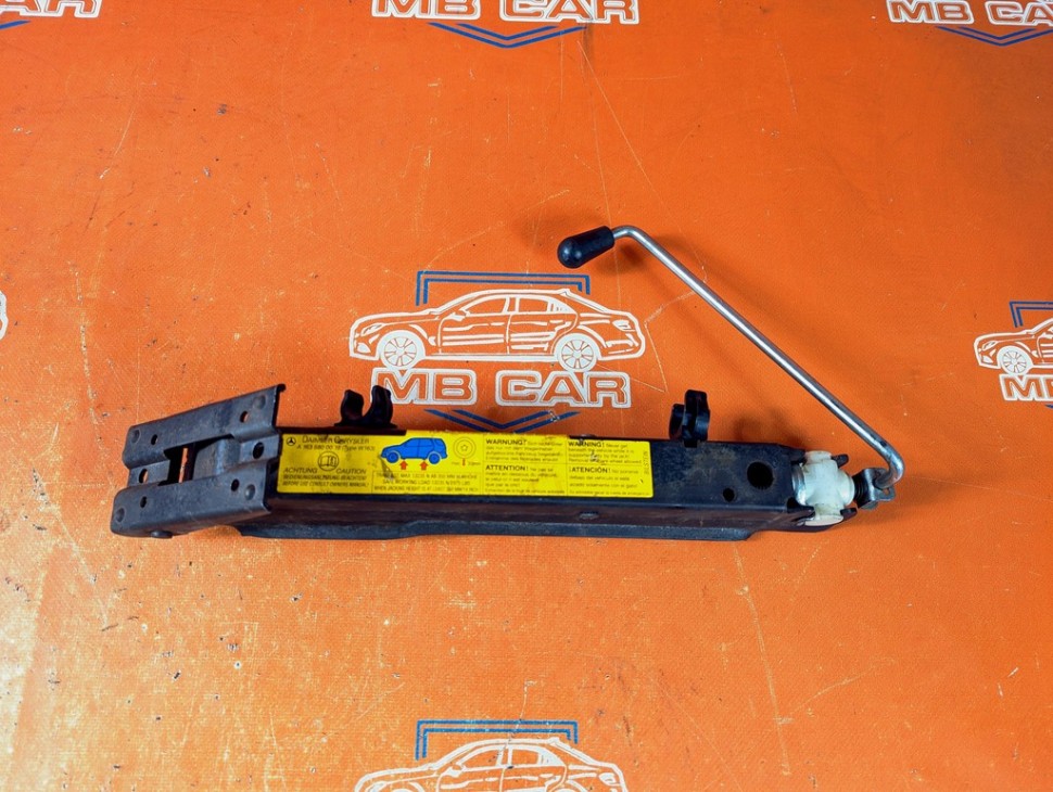 Домкрат MERCEDES-BENZ M-класс W163 (1997 - 2001) фото 1 — Разборка Мерседес