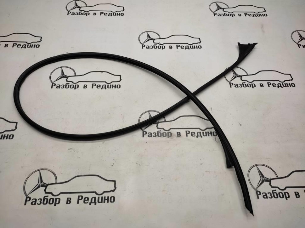 Уплотнитель крыши MERCEDES-BENZ CLS-класс C218/X218 (2010 - 2014) фото 1 — Разборка Мерседес