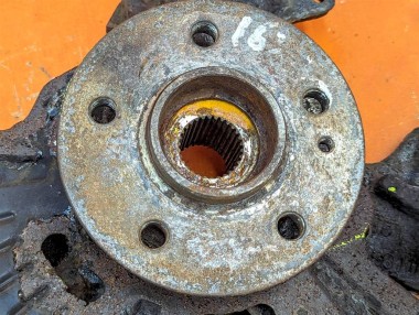 Кулак поворотный передний правый MERCEDES-BENZ M-класс W163 рестайлинг (2001 - 2005) — Разборка Мерседес