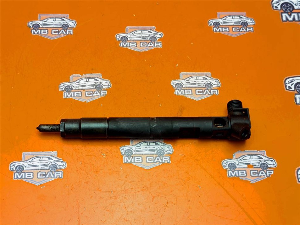 Форсунка ДИЗЕЛЬ MERCEDES-BENZ C-класс W204/S204 (2006 - 2011) фото 1 — Разборка Мерседес