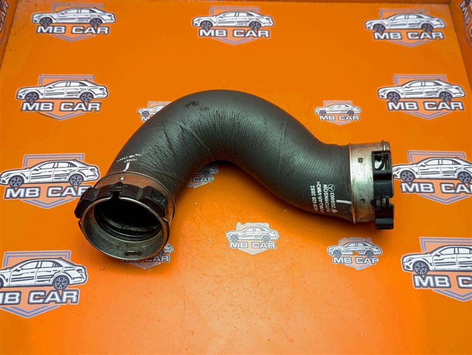 Патрубок интеркулера MERCEDES-BENZ Vito W639 (2003 - 2010) фото 1 — Разборка Мерседес