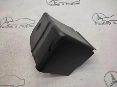 Крышка АКБ MERCEDES-BENZ C-класс W204/S204/С204 рестайлинг (2011 - 2015) &mdash; Разборка Мерседес