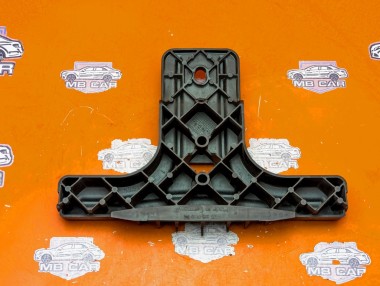 Кронштейн радиатора MERCEDES-BENZ E-класс W212/S212/C207/A207 (2009 - 2013) &mdash; Разборка Мерседес