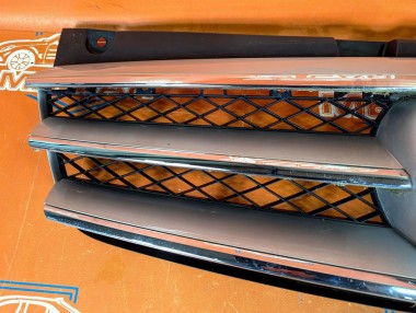 Решетка радиатора MERCEDES-BENZ V-класс W639 (2003 - 2014) &mdash; Разборка Мерседес