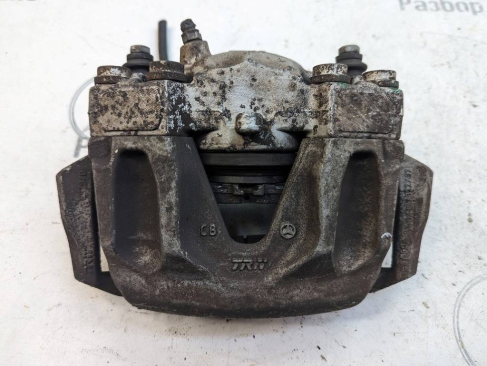 Суппорт передний левый MERCEDES-BENZ E-класс W212/S212/C207/A207 (2009 - 2013) фото 1 — Разборка Мерседес