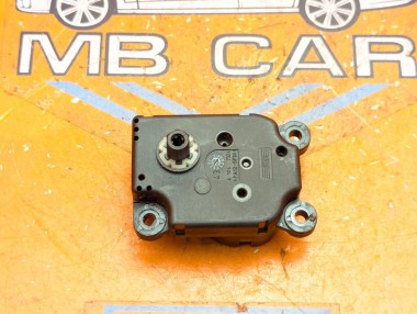 Сервоприводы печки MERCEDES-BENZ S-класс W220 рестайлинг (2002 - 2005) S 320 CDI 3.2 AT (204 л.с.) &mdash; Разборка Мерседес