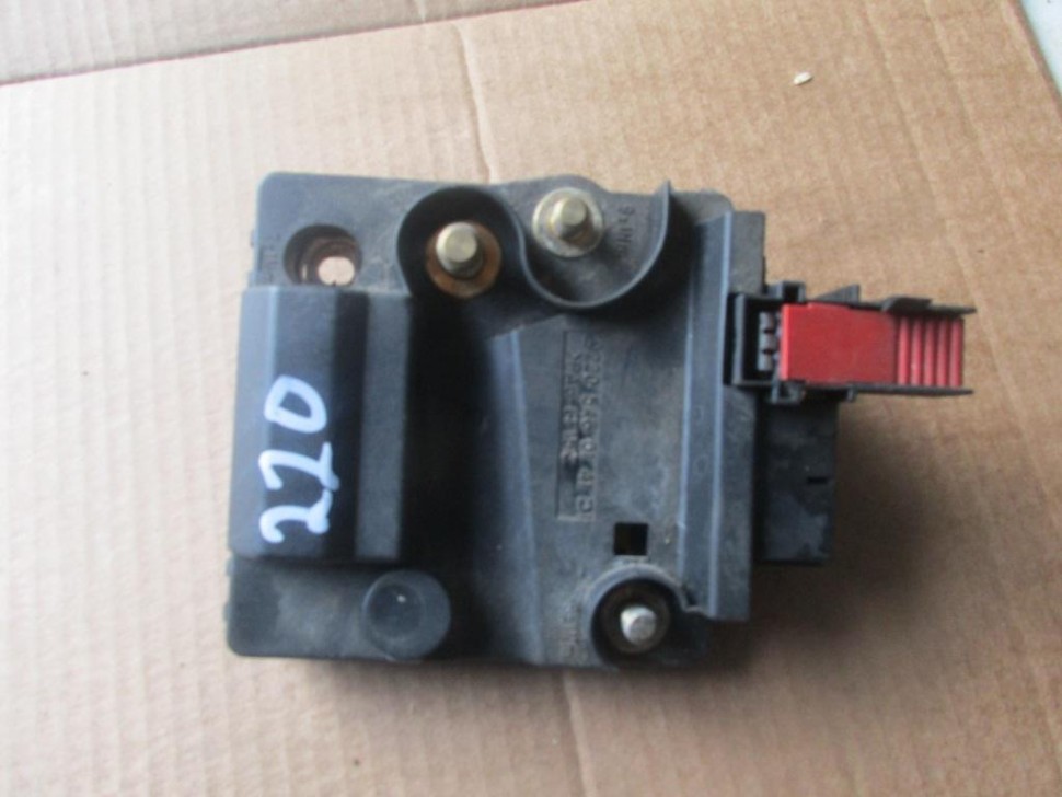 Блок предохранителей MERCEDES-BENZ S-класс W220 рестайлинг (2002 - 2005) фото 1 — Разборка Мерседес