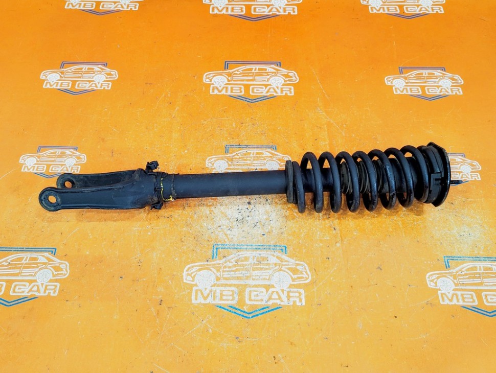 Стойка передняя MERCEDES-BENZ R-класс W251 рестайлинг (2007 - 2010) фото 1 — Разборка Мерседес