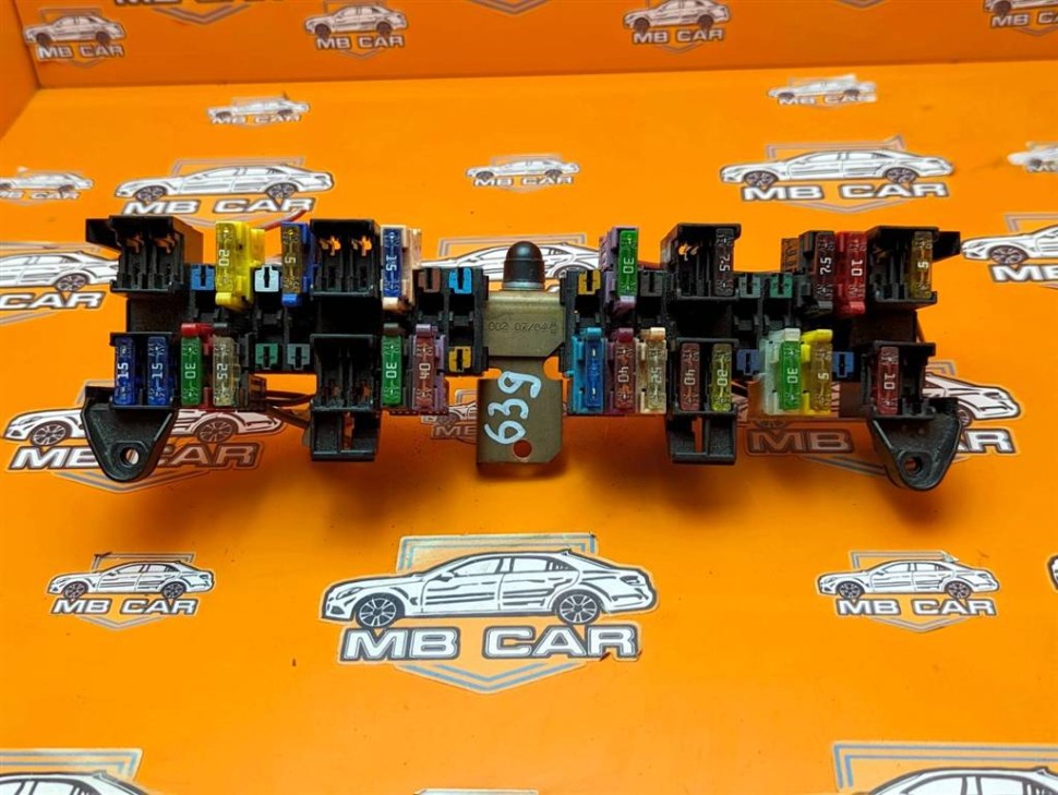 Блок предохранителей MERCEDES-BENZ V-класс W639 (2003 - 2014) фото 1 — Разборка Мерседес