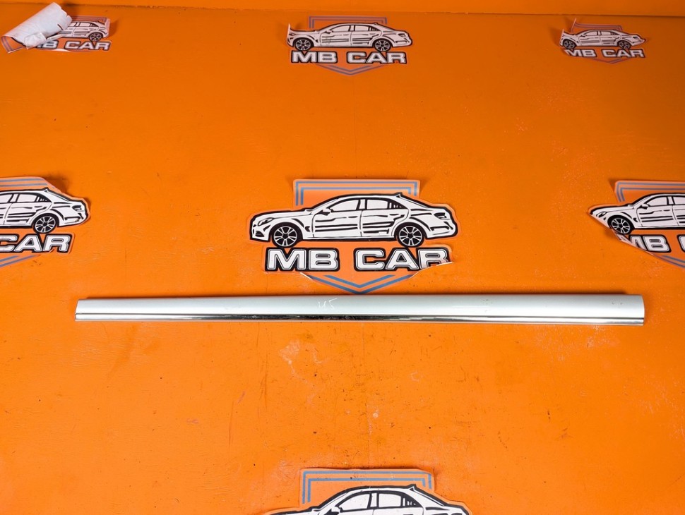 Молдинг двери MERCEDES-BENZ S-класс W220 (1998 - 2005) фото 1 &mdash; Разборка Мерседес