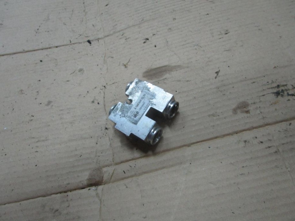 Термостат АКПП MERCEDES-BENZ M-класс W166 (2011 - 2015) фото 1 — Разборка Мерседес