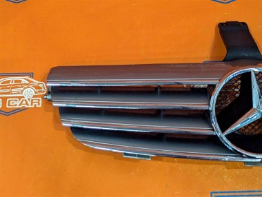 Решетка радиатора MERCEDES-BENZ CLK-класс C209/A209 (2002 - 2005) — Разборка Мерседес