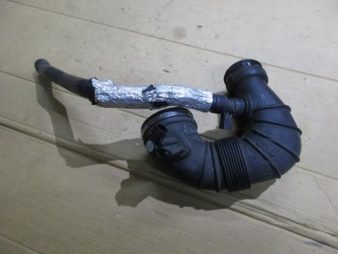 Патрубок воздушный MERCEDES-BENZ E-класс W212/S212/C207/A207 (2009 - 2013) — Разборка Мерседес