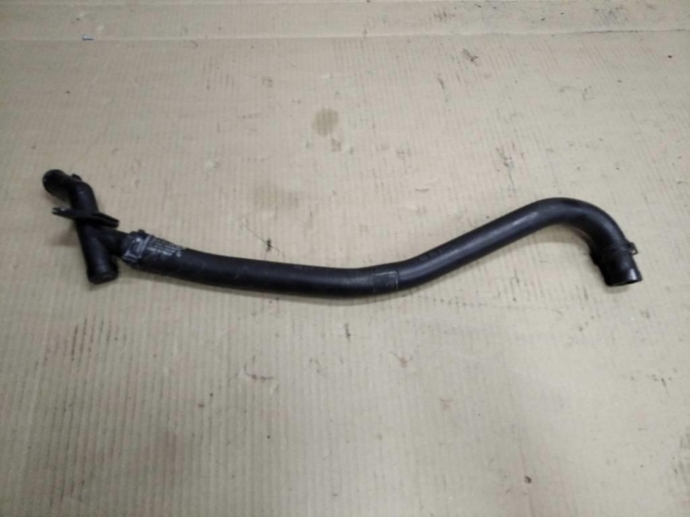 Патрубок ОЖ MERCEDES-BENZ GLE-класс AMG W166 (2015 - 2019) фото 1 — Разборка Мерседес