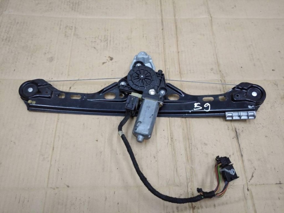 Стеклоподъемник задний правый MERCEDES-BENZ C-класс W203/S203/CL203 (2000 - 2004) фото 1 — Разборка Мерседес