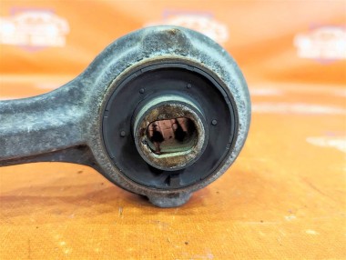 Рычаг передний нижний правый MERCEDES-BENZ C-класс W203/S203/CL203 рестайлинг (2004 - 2008) — Разборка Мерседес