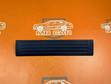 Накладка порога внутренняя MERCEDES-BENZ R-класс W251 (2005 - 2007) — Разборка Мерседес