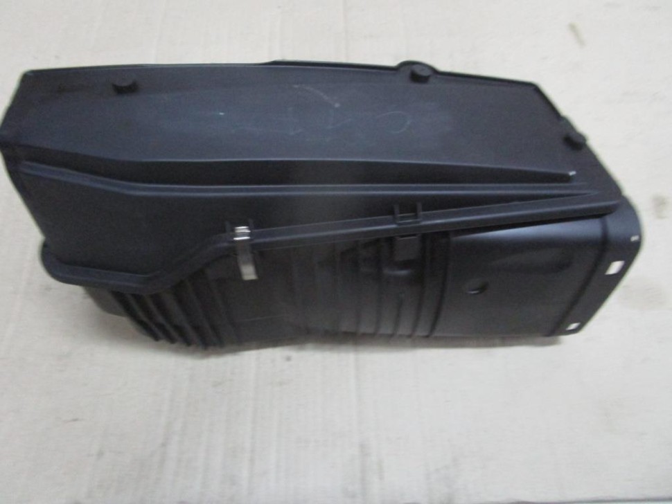 Корпус воздушного фильтра MERCEDES-BENZ C-класс W203/S203/CL203 рестайлинг (2004 - 2008) фото 1 — Разборка Мерседес