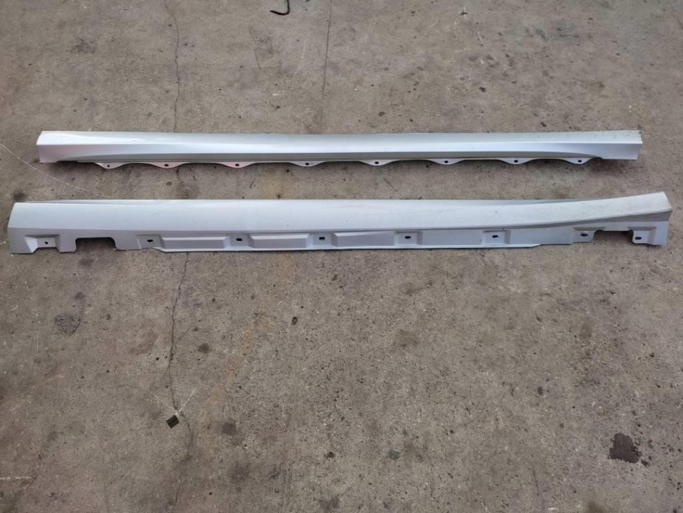 Порог пластиковый левый MERCEDES-BENZ R-класс W251 (2005 - 2007) фото 1 — Разборка Мерседес