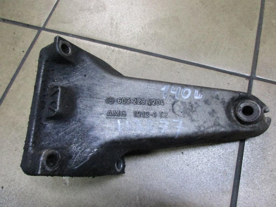 Лапа левая MERCEDES-BENZ S-класс W140 (1991 - 1998) фото 1 — Разборка Мерседес