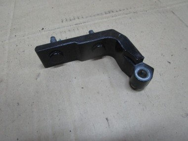 Петля двери MERCEDES-BENZ A-класс AMG W177 (2019 - 2023) — Разборка Мерседес