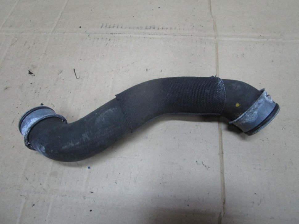 Патрубок радиатора MERCEDES-BENZ E-класс W212/S212/C207/A207 рестайлинг (2013 - 2016) фото 1 — Разборка Мерседес