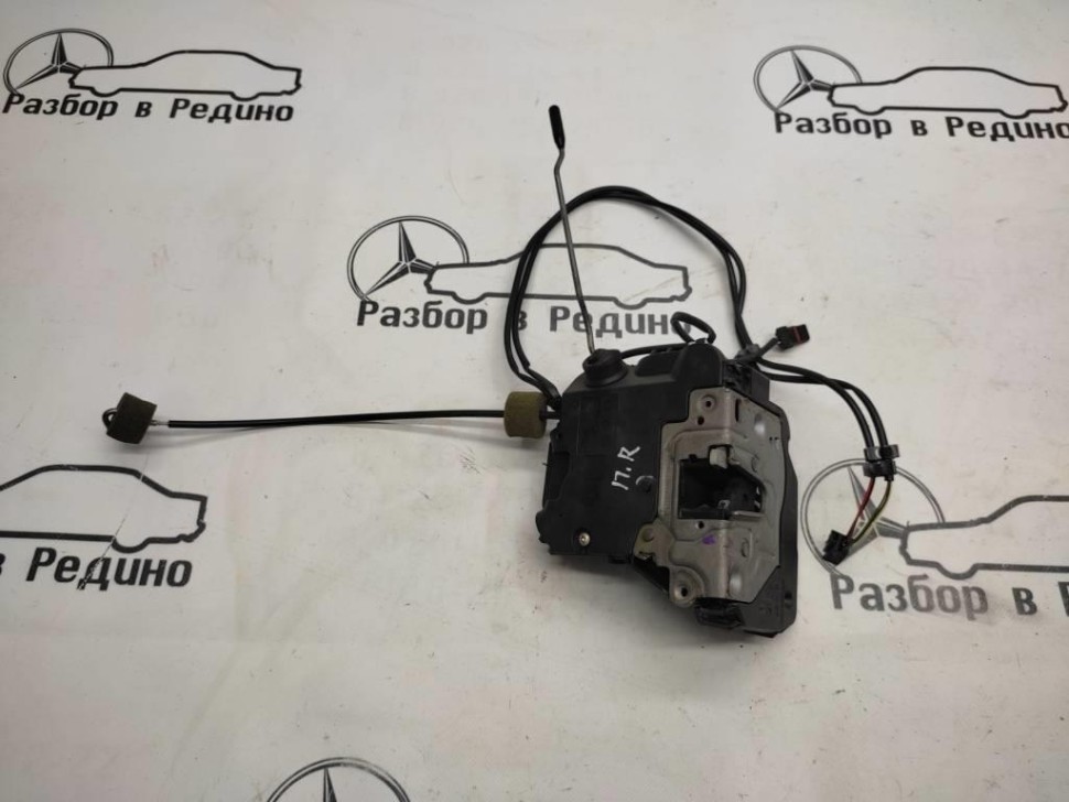 Замок двери передней правой MERCEDES-BENZ CLS-класс C219 (2004 - 2008) фото 1 — Разборка Мерседес