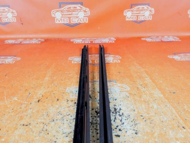 Молдинг стекла двери MERCEDES-BENZ CLK-класс C209/W209 (2002 - 2005) &mdash; Разборка Мерседес