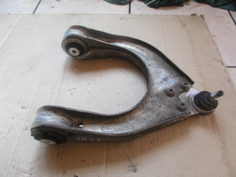 Рычаг передний верхний MERCEDES-BENZ E-класс W211/S211 (2002 - 2006) фото 1 &mdash; Разборка Мерседес