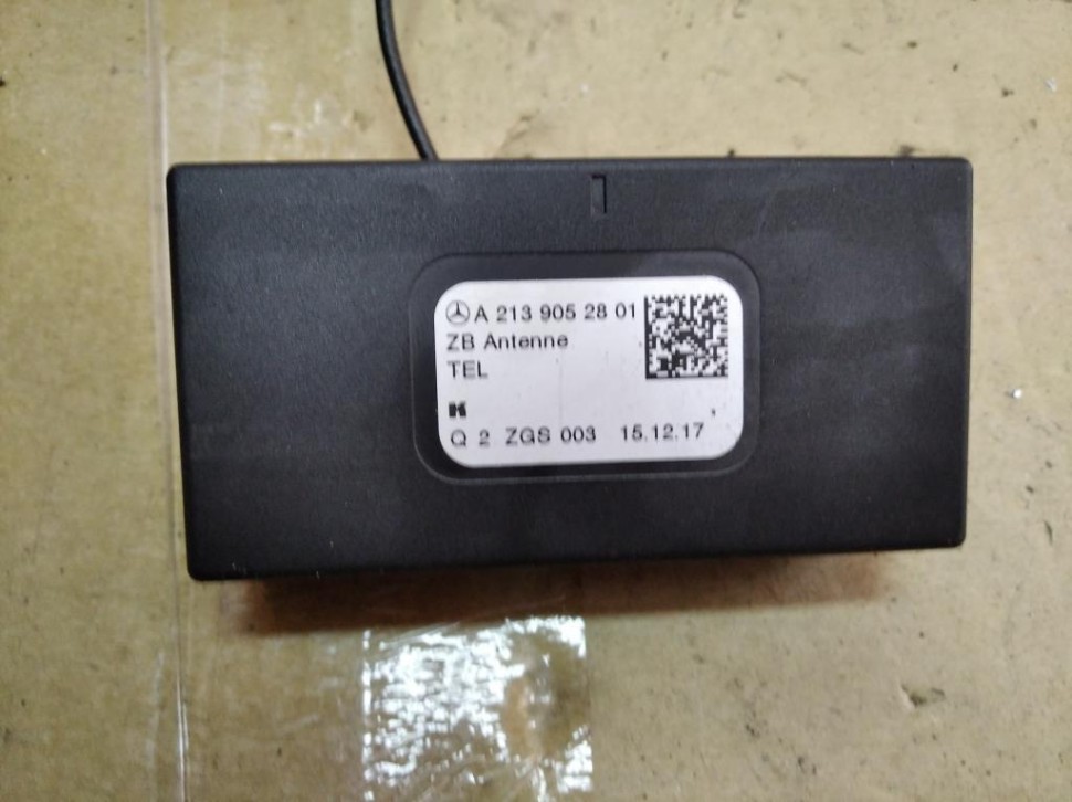 Антенна MERCEDES-BENZ GLA-класс X156 рестайлинг (2017 - 2020) фото 1 &mdash; Разборка Мерседес