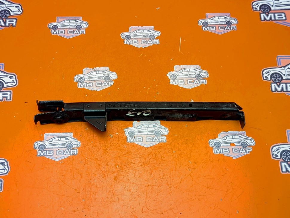 Кронштейн крепления бампера MERCEDES-BENZ E-класс W211/S211 рестайлинг (2006 - 2009) фото 1 — Разборка Мерседес