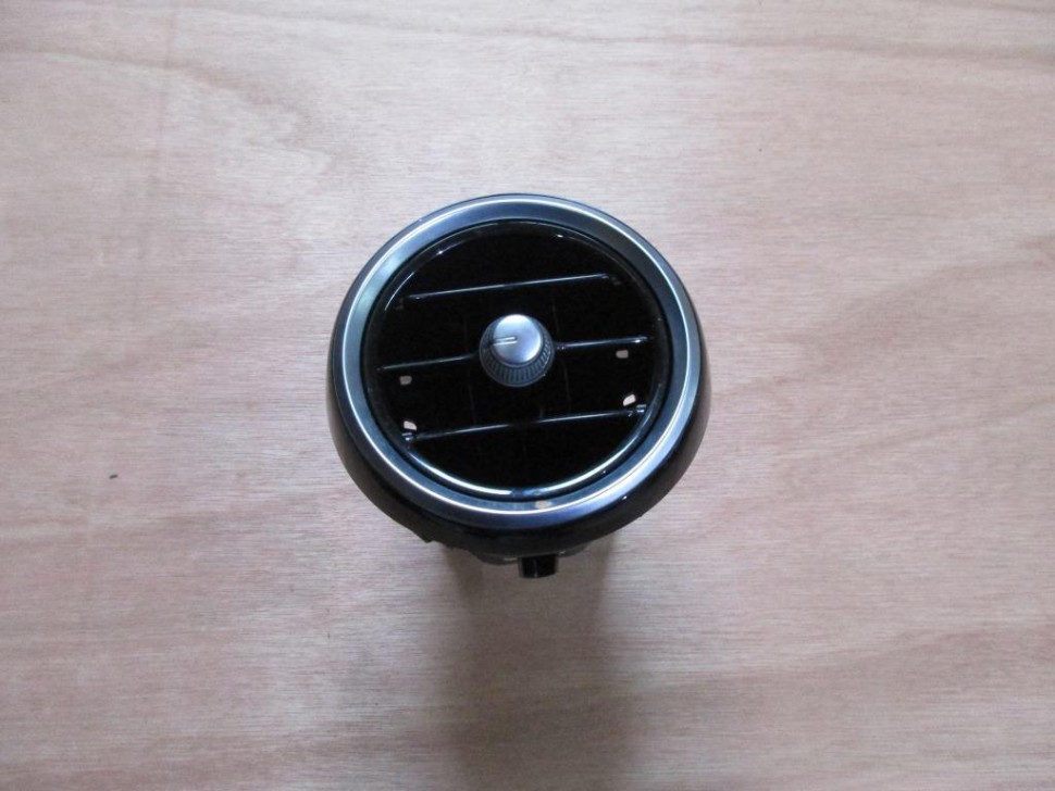 Воздуховод центральный MERCEDES-BENZ C-класс W205/S205/C205/A205 (2014 - 2018) фото 1 — Разборка Мерседес