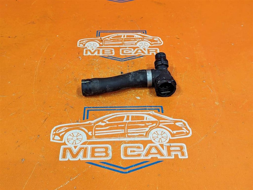 Патрубок ОЖ MERCEDES-BENZ GLA-класс H247 (2019 - 2023) фото 1 — Разборка Мерседес