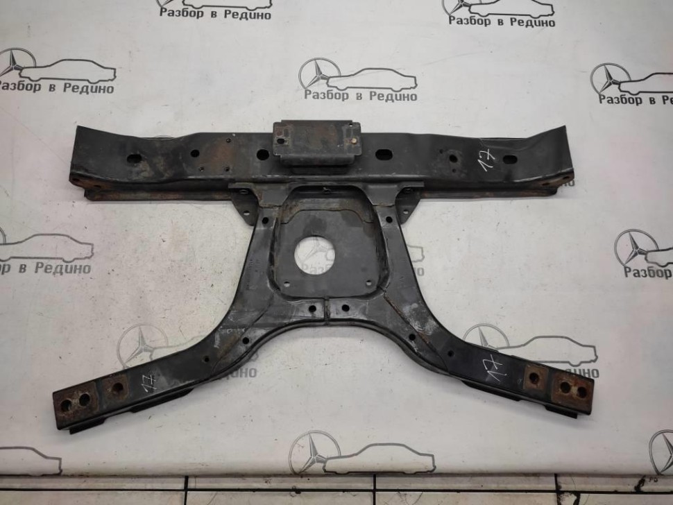 Подрамник передний MERCEDES-BENZ X-класс I (2017 - 2020) фото 1 — Разборка Мерседес