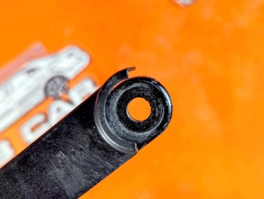 Поводок дворников MERCEDES-BENZ M-класс W166 (2011 - 2015) &mdash; Разборка Мерседес