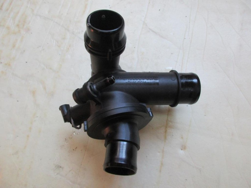 Термостат MERCEDES-BENZ C-класс W205/S205/C205/A205 (2014 - 2018) фото 1 — Разборка Мерседес