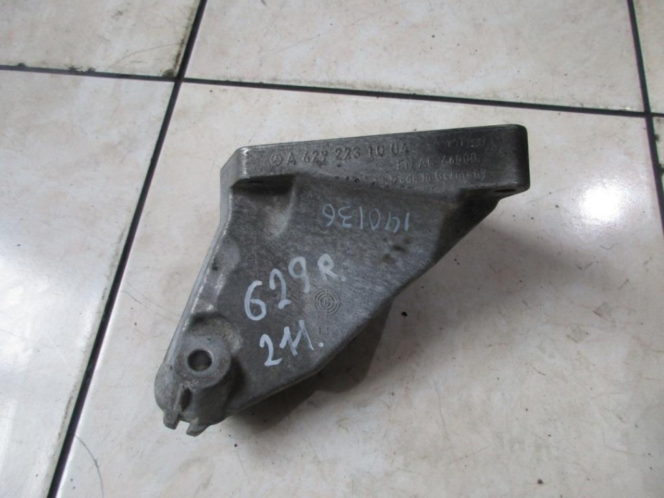 Лапа правая MERCEDES-BENZ E-класс W211/S211 (2002 - 2006) фото 1 — Разборка Мерседес