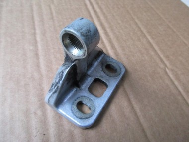 Петля двери MERCEDES-BENZ E-класс W211/S211 (2002 - 2006) — Разборка Мерседес