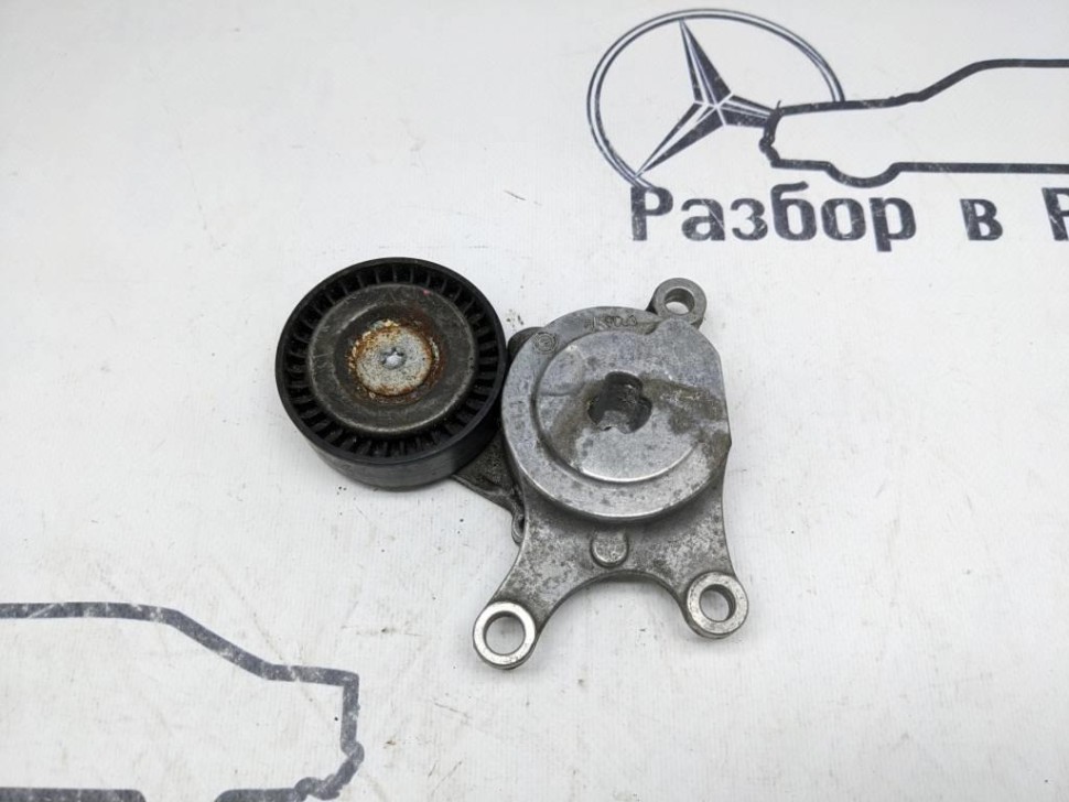 Натяжитель ремня MERCEDES-BENZ A-класс AMG W176 (2013 - 2015) фото 1 — Разборка Мерседес