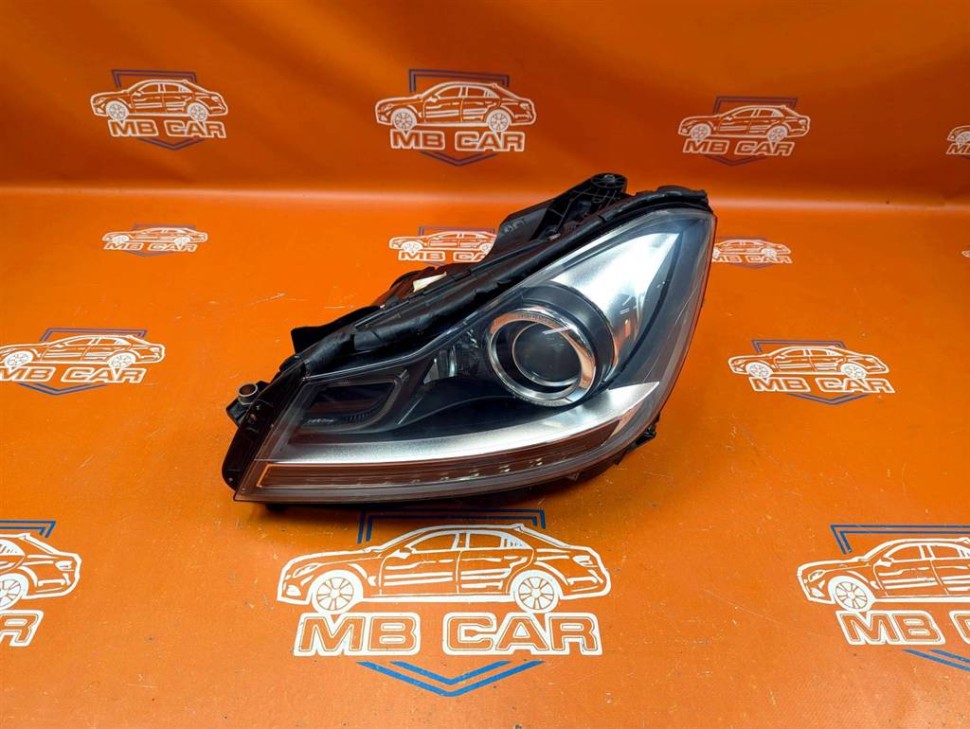 Фара левая MERCEDES-BENZ C-класс W204/S204/С204 рестайлинг (2011 - 2015) фото 1 — Разборка Мерседес