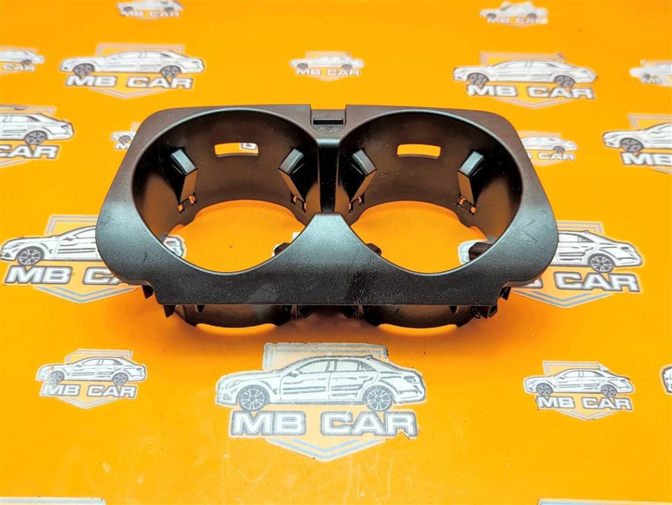 Подстаканник MERCEDES-BENZ E-класс W213/S213/C238/A238 (2016 - 2021) фото 1 — Разборка Мерседес