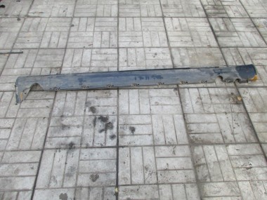 Порог пластиковый правый MERCEDES-BENZ W124 W124/S124/C124/A124 (1984 - 1993) — Разборка Мерседес