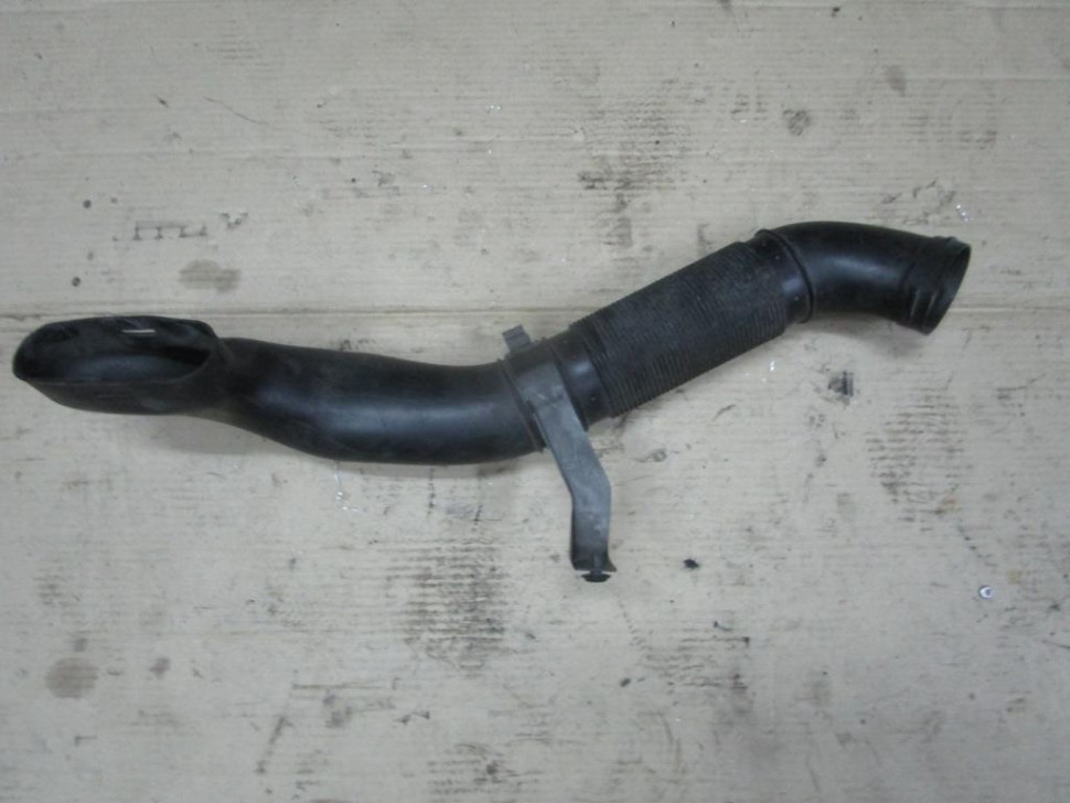 Патрубок воздушный MERCEDES-BENZ C-класс W203/S203/CL203 (2000 - 2004) фото 1 — Разборка Мерседес