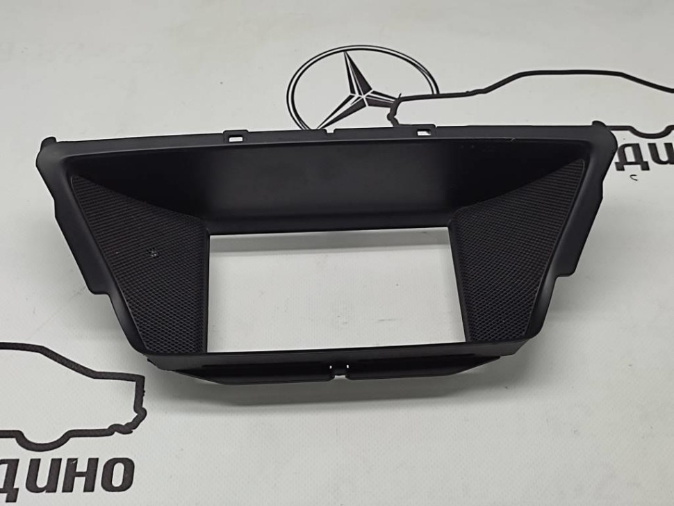Рамка команда MERCEDES-BENZ CLS-class w218 фото 1 — Разборка Мерседес