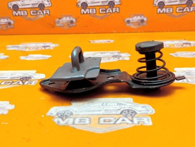 Ответная часть замка капота MERCEDES-BENZ E-класс AMG W211/S211 (2002 - 2006) E 55 AMG 5.4 AT (474 л.с.) &mdash; Разборка Мерседес