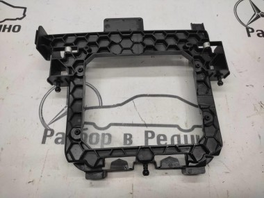 Кронштейн крепления ЭБУ MERCEDES-BENZ GLC-класс Coupe C253 (2016 - 2019) — Разборка Мерседес