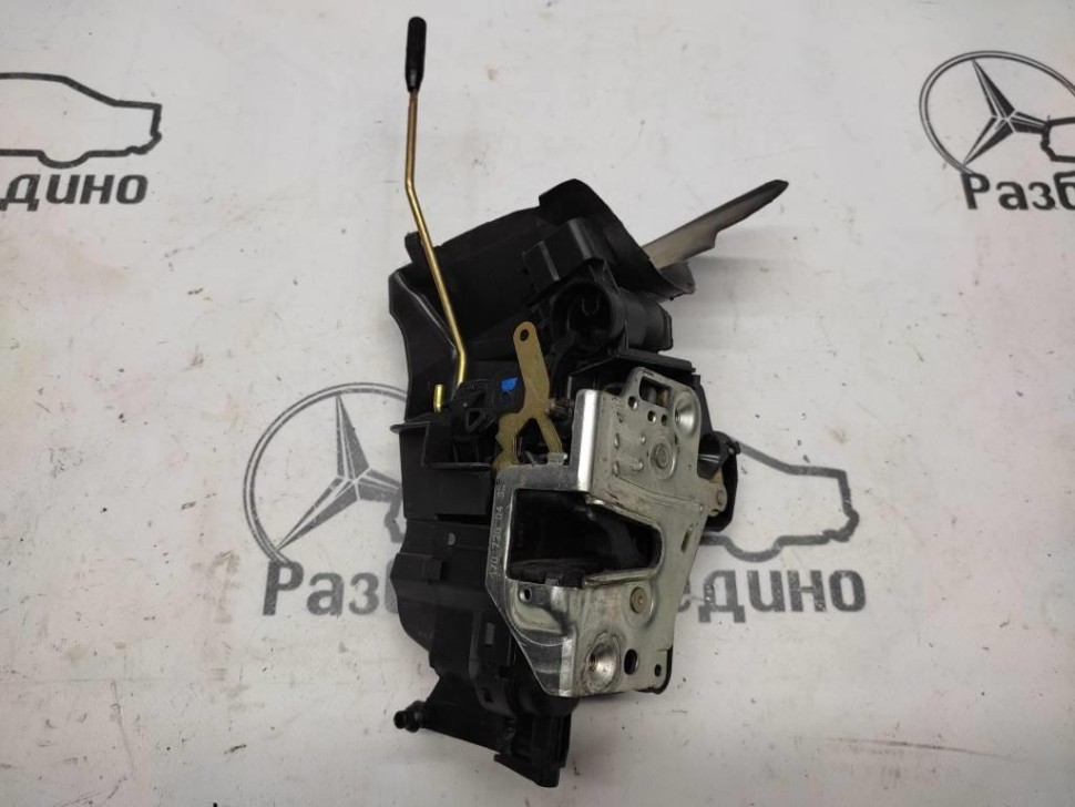 Замок двери передней правой MERCEDES-BENZ SLK-класс R170 (1996 - 2000) фото 1 — Разборка Мерседес